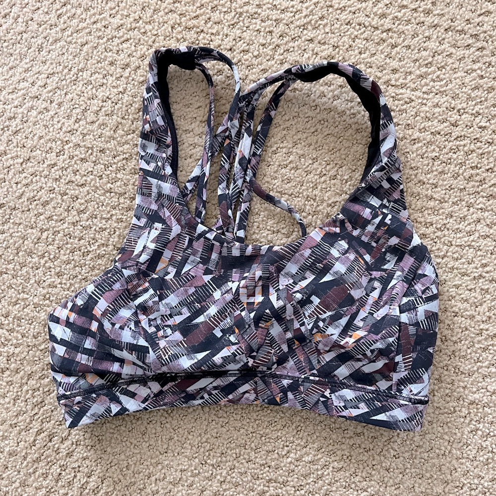 Lululemon sports bra
